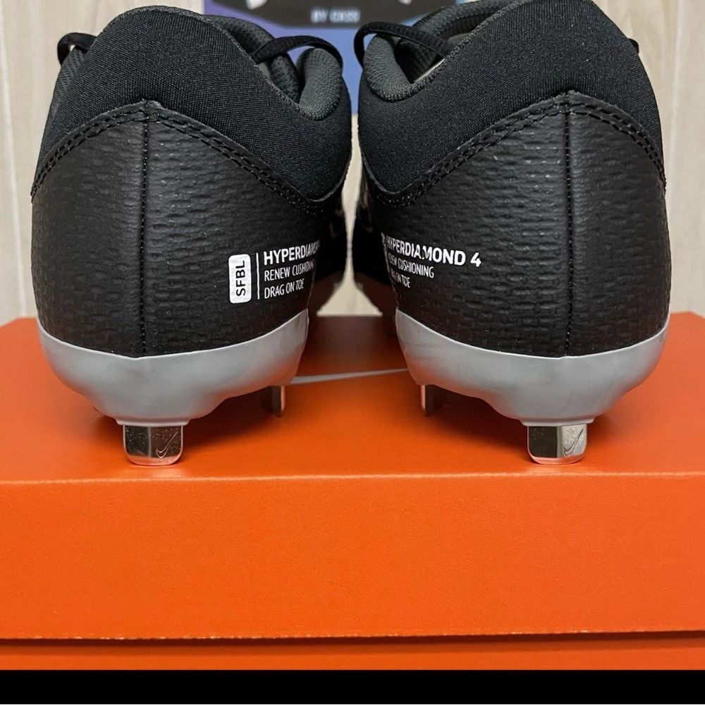 Nike Hyperdiamond 4 Pro Black and White Cleats - Picture 3 of 7